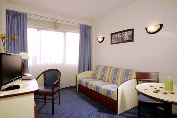 Comfort Suites Cannes Mandelieu Eksteriør billede